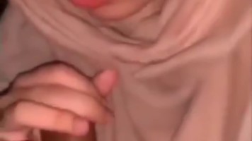 Bokep Jilbab Wanita Jilbab Cantik Polos Belajar Nyepong With Ayang