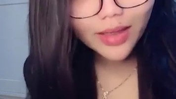 Kak Nayasa Sange Remas Tetek HOT51