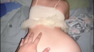 POV Ngentotin Kakak Perempuan Cakep Lagi Tidur Prank Crot