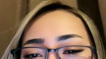 Memek Gundul Shaciko Yubi Ngangkang ID 19537156 Mango Rare