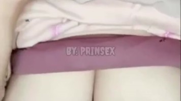 Bokep Jilbab Dedek Syah Livu Lepas Beha Pamer Susu Gede Miliknya